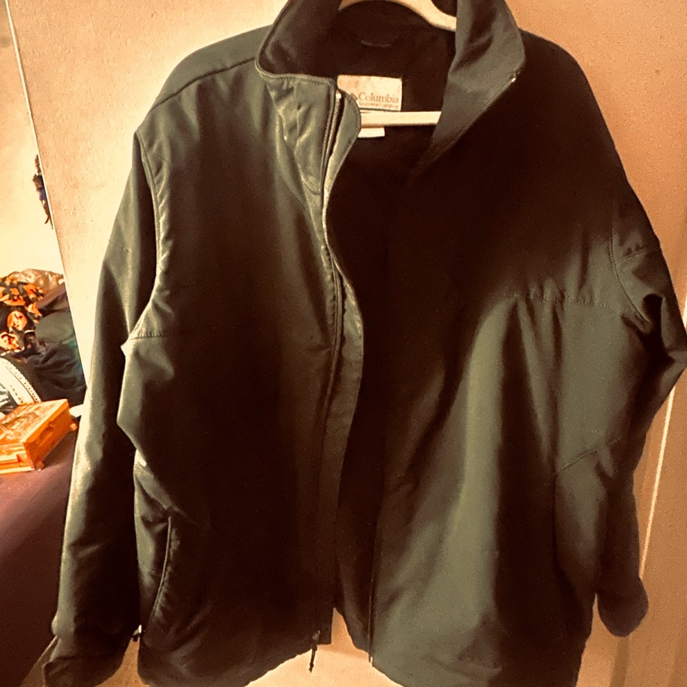 XL men’s Columbia ski jacket,